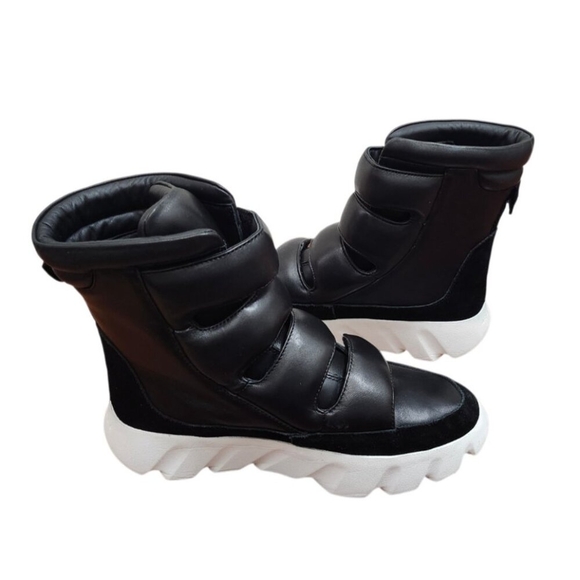 Sold - Picture 10 of 16